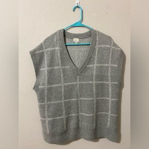 a new day Target grey sweater vest (L)